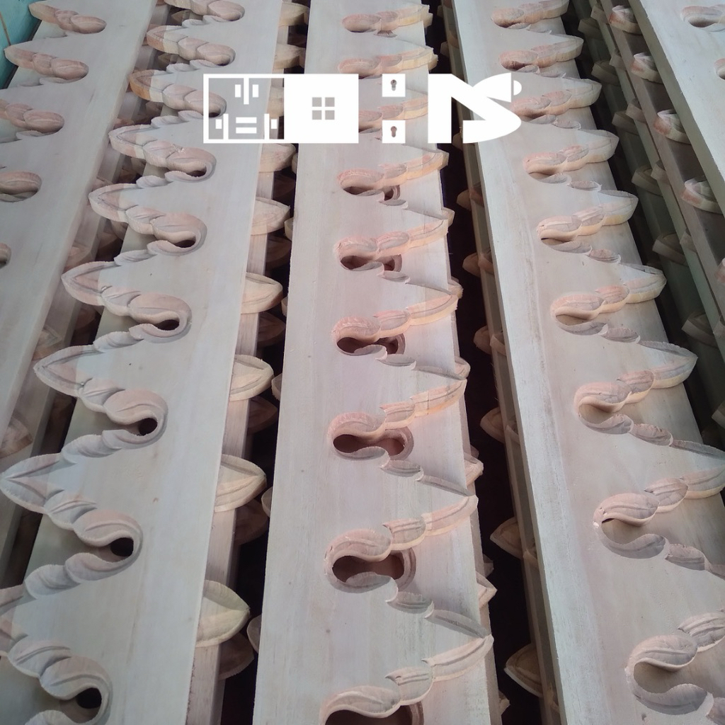 Lisplang Rumah Joglo / Lisplang Atap Rumah / Lisplang Kayu Mahoni