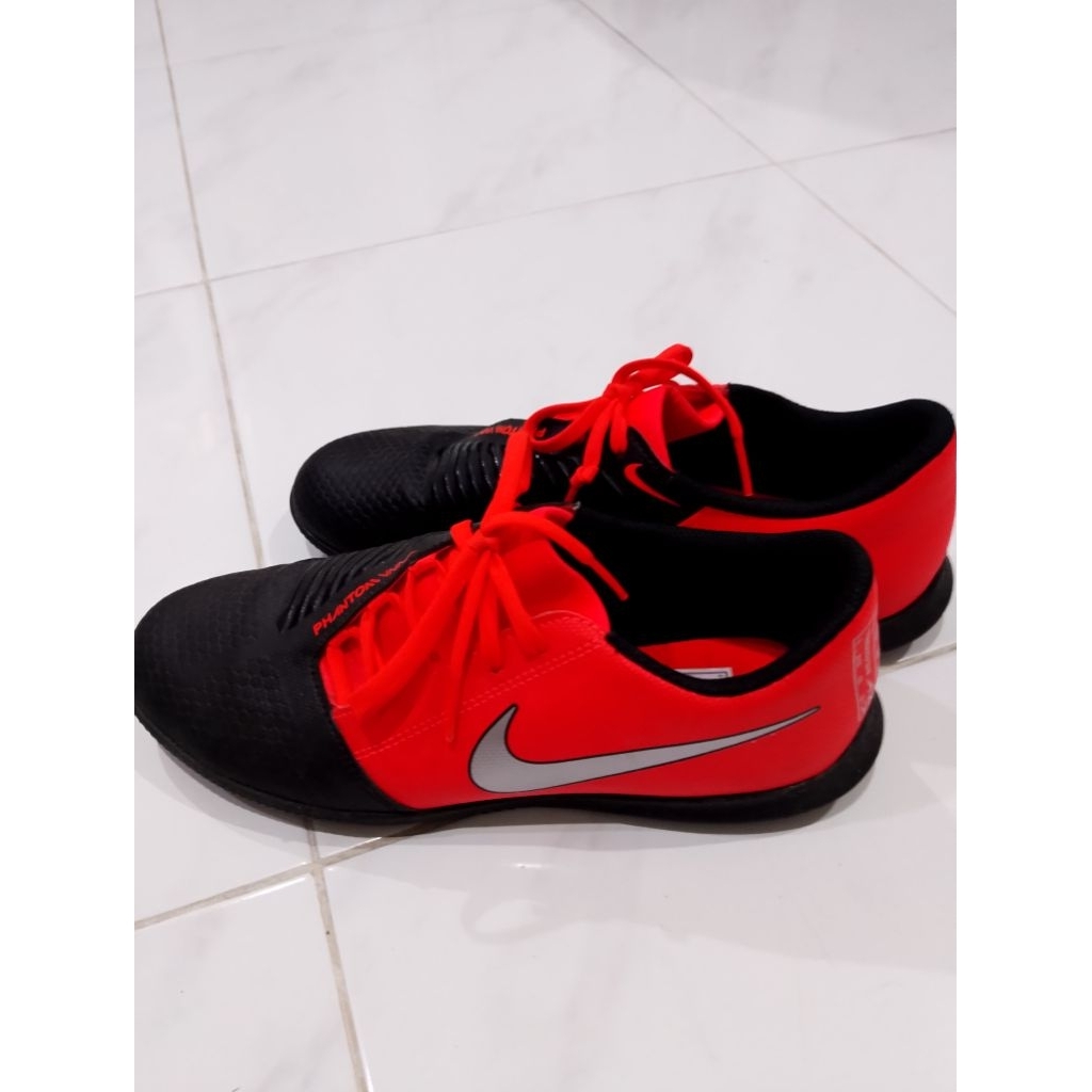 Sepatu Futsal Nike