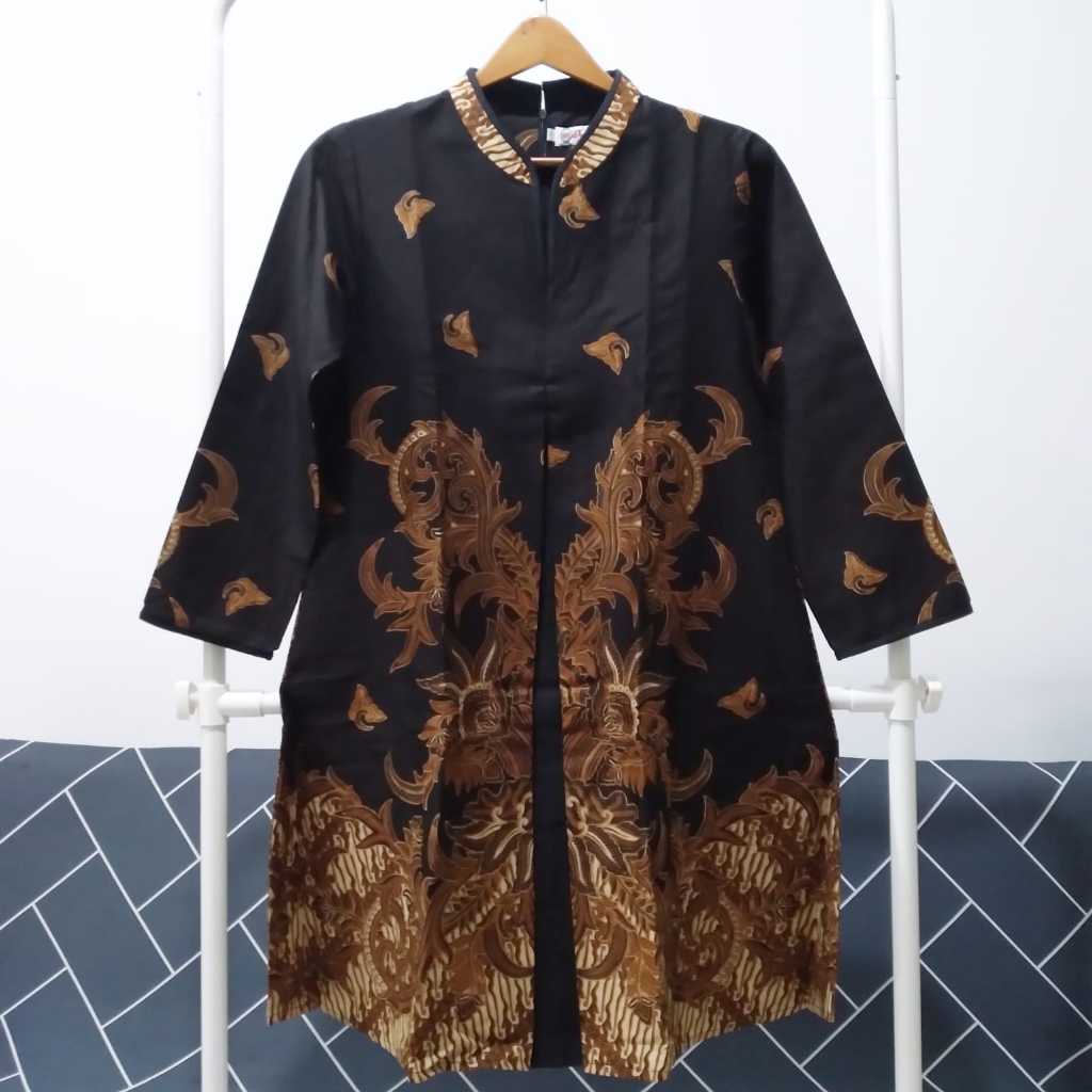 Danar Hadi Dress Batik Danar Hadi Casual