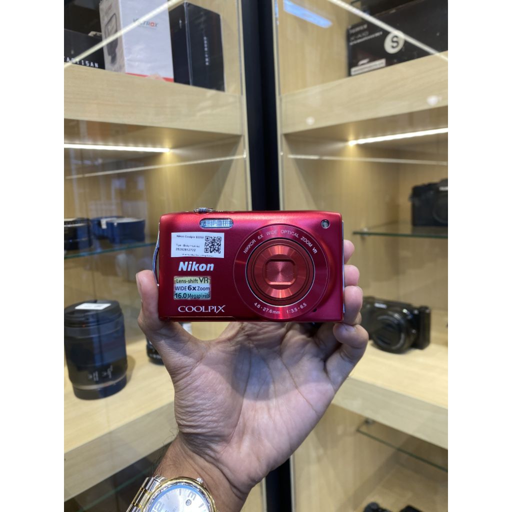 Nikon Coolpix S3300