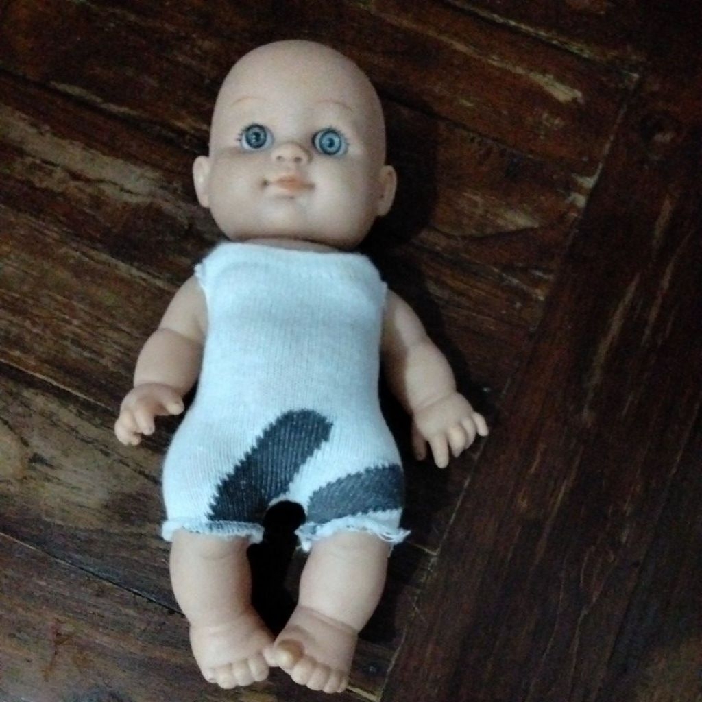 Boneka cowok ganteng