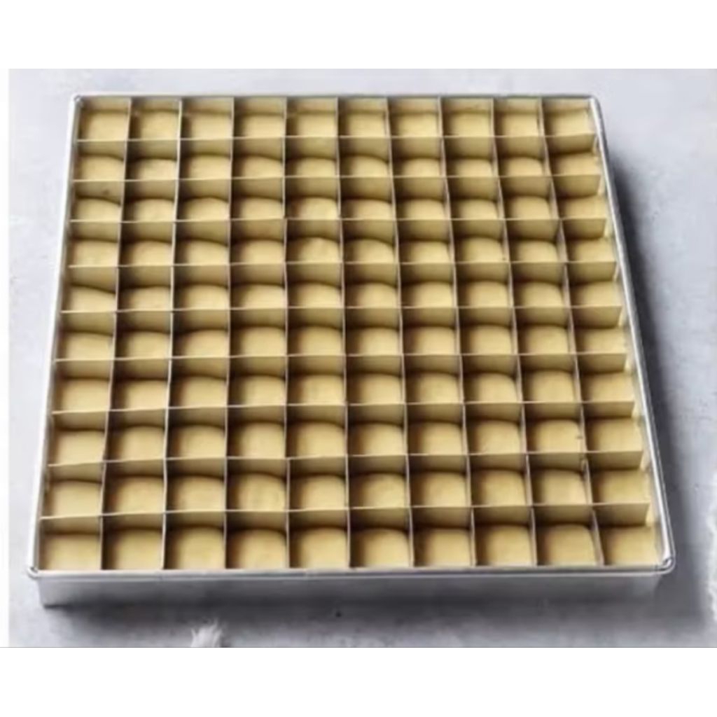 Loyang brownies sekat 100 ukuran 25x25x4cm sekat 100 ukuran10xe15x4cm sekat 100 20x20x4cm