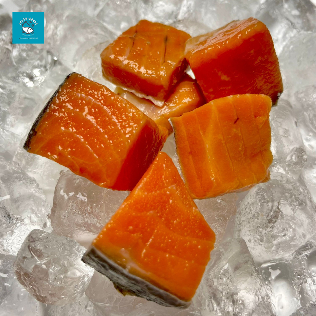Ikan Salmon Atlantic Norwegian Trout Cube Cut Premium / Salmon Cube Cut Dijamin Segar dan Berkualita