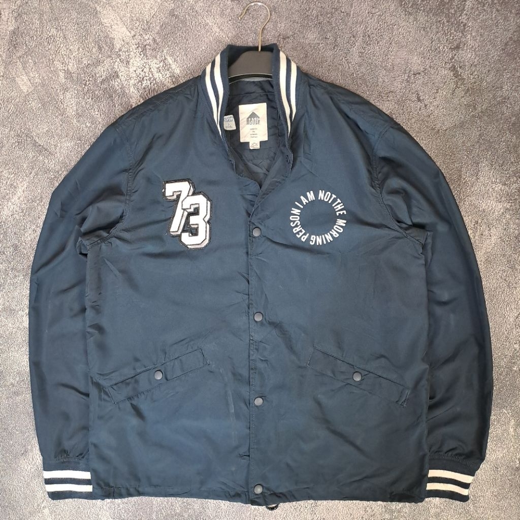 JAKET VARSITY BASIC HOUSE SIZE L