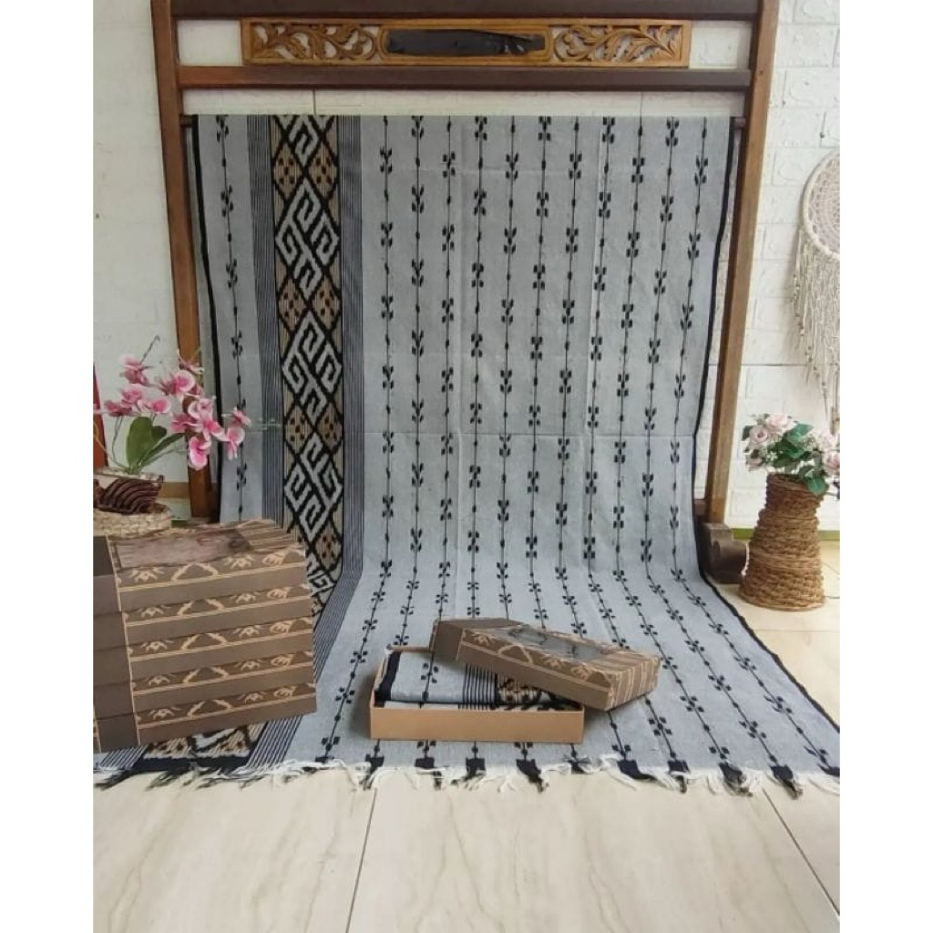 KAIN TENUN JEPARA, KAIN TROSO JEPARA, KADO KAIN TENUN IKAT, HADIAH KAIN TENUN