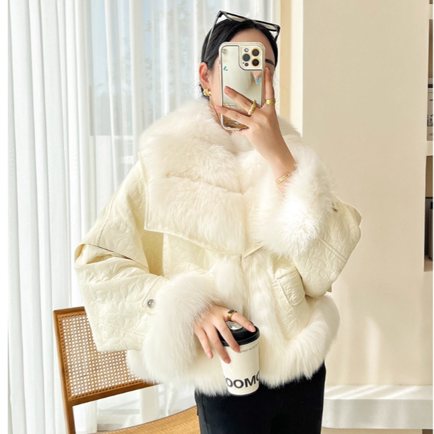 【Mengandung 90% bulu angsa putih】Mantel bulu rubah putih muda lengan pendek bulu angsa tebal