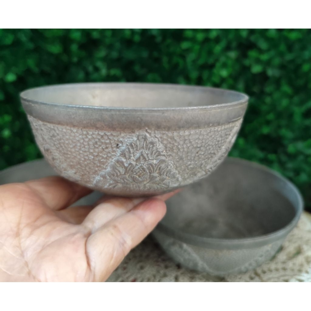 Mangkok Jadul Perak bakar antik logam tebal ukiran bunga klasik Harga Satuan diameter 11,5cm Tinggi: