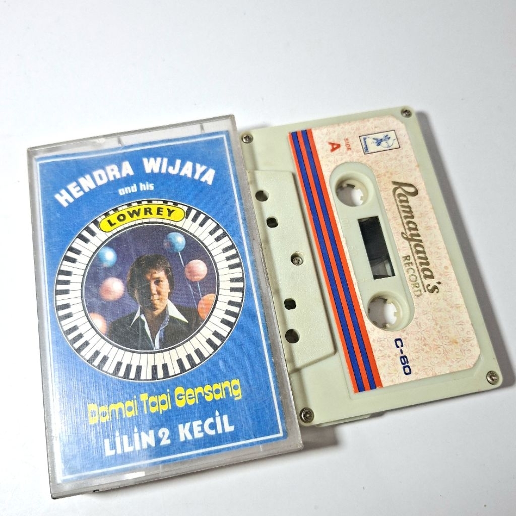 Kaset Pita Hendra Wijaya and His Lowrey - Damai Tapi Gersang (Instrumental)