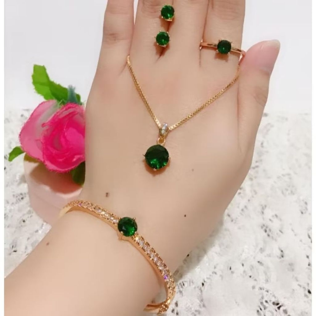 set perhiasan wanita permata hijau asli titanium