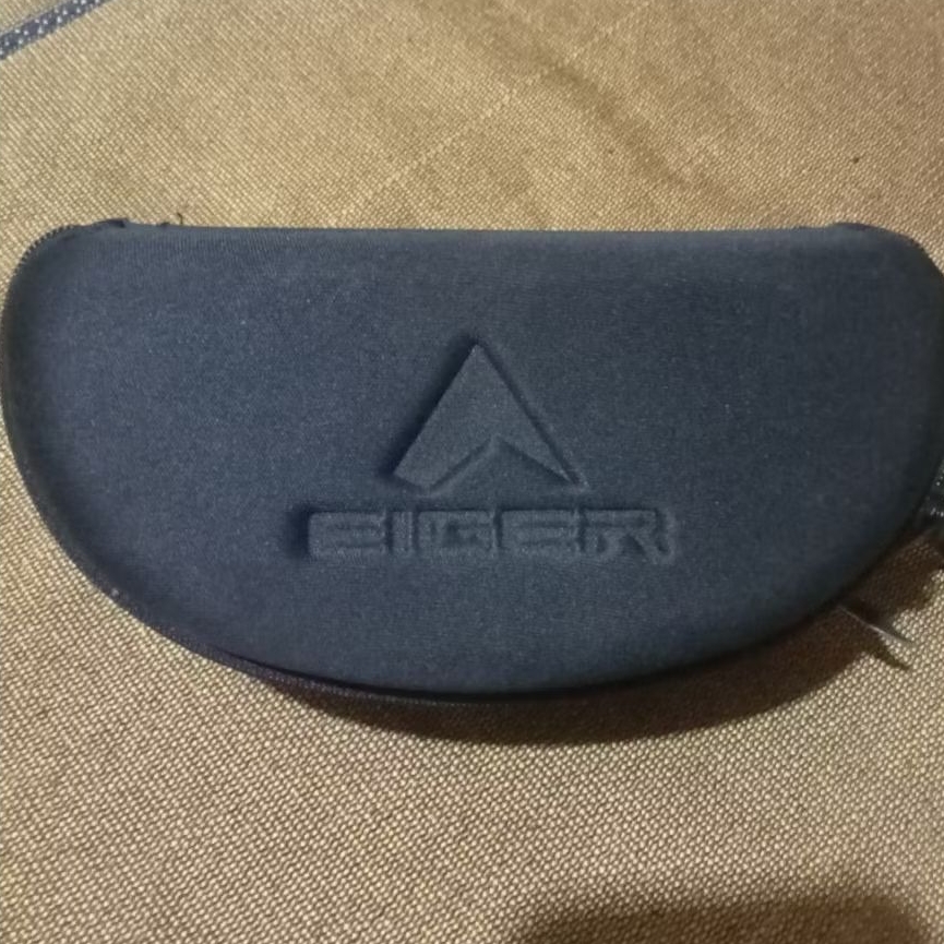 Tempat Kaca Mata Eiger Original