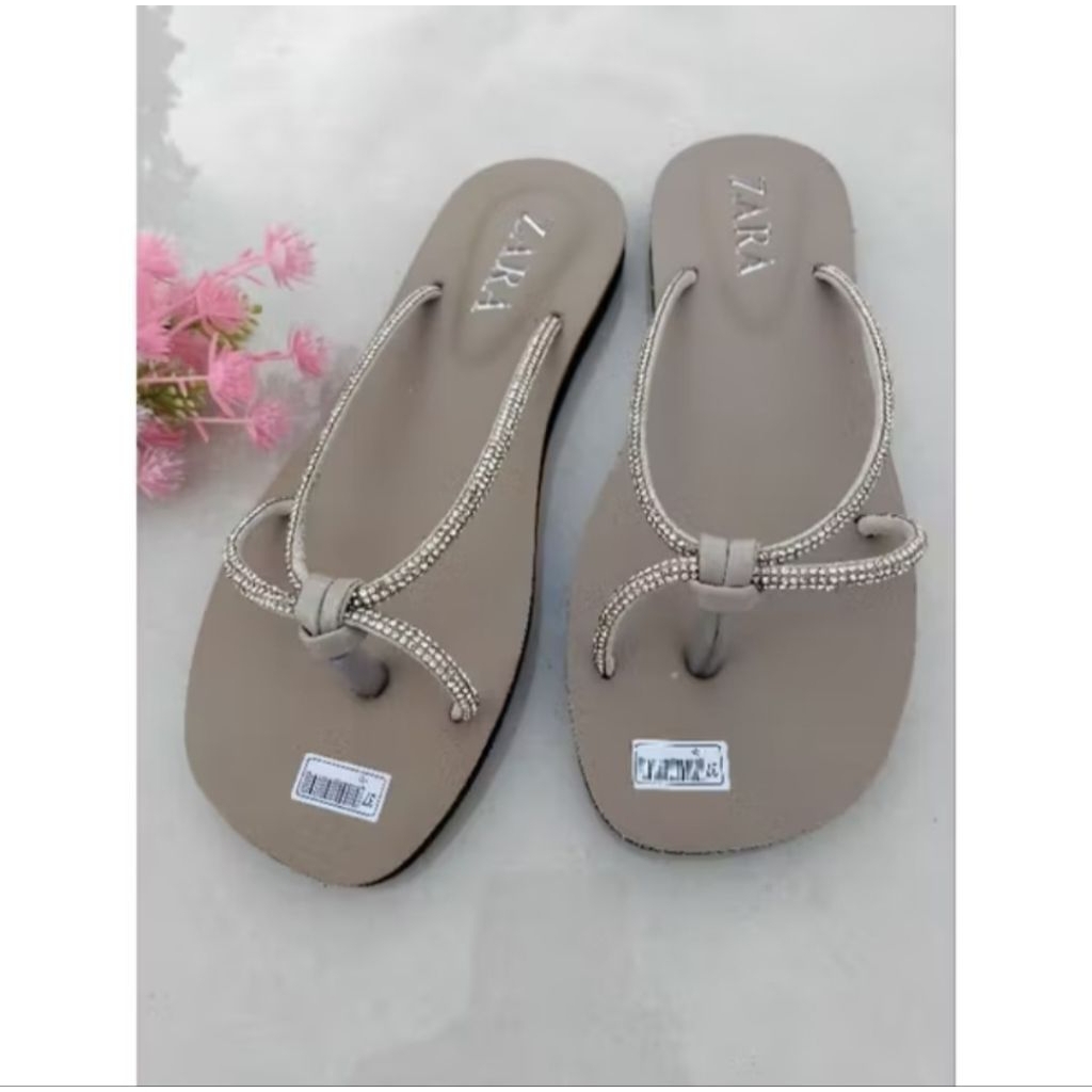SENDAL JEPIT KARET WANITA MODEL LABA LABA MUTIARA