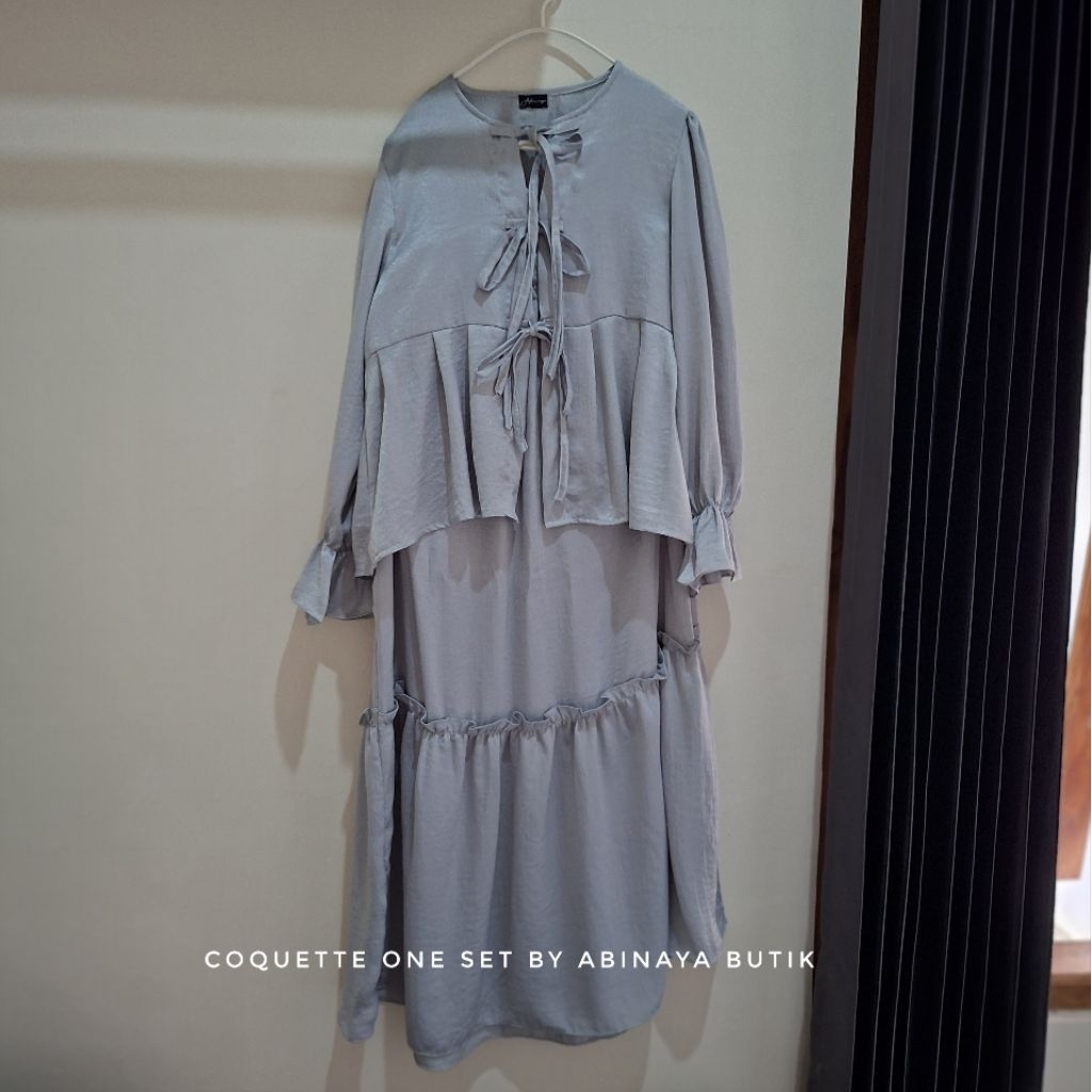 (Preloved)-Coquette Oneset by Abinaya Butik