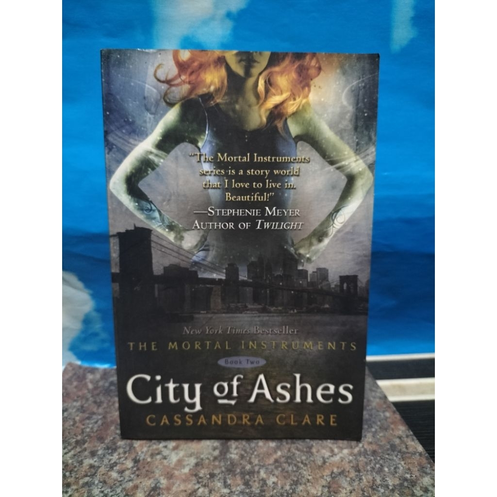 BUKU BEKAS THE MORTAL INSTRUMENTS