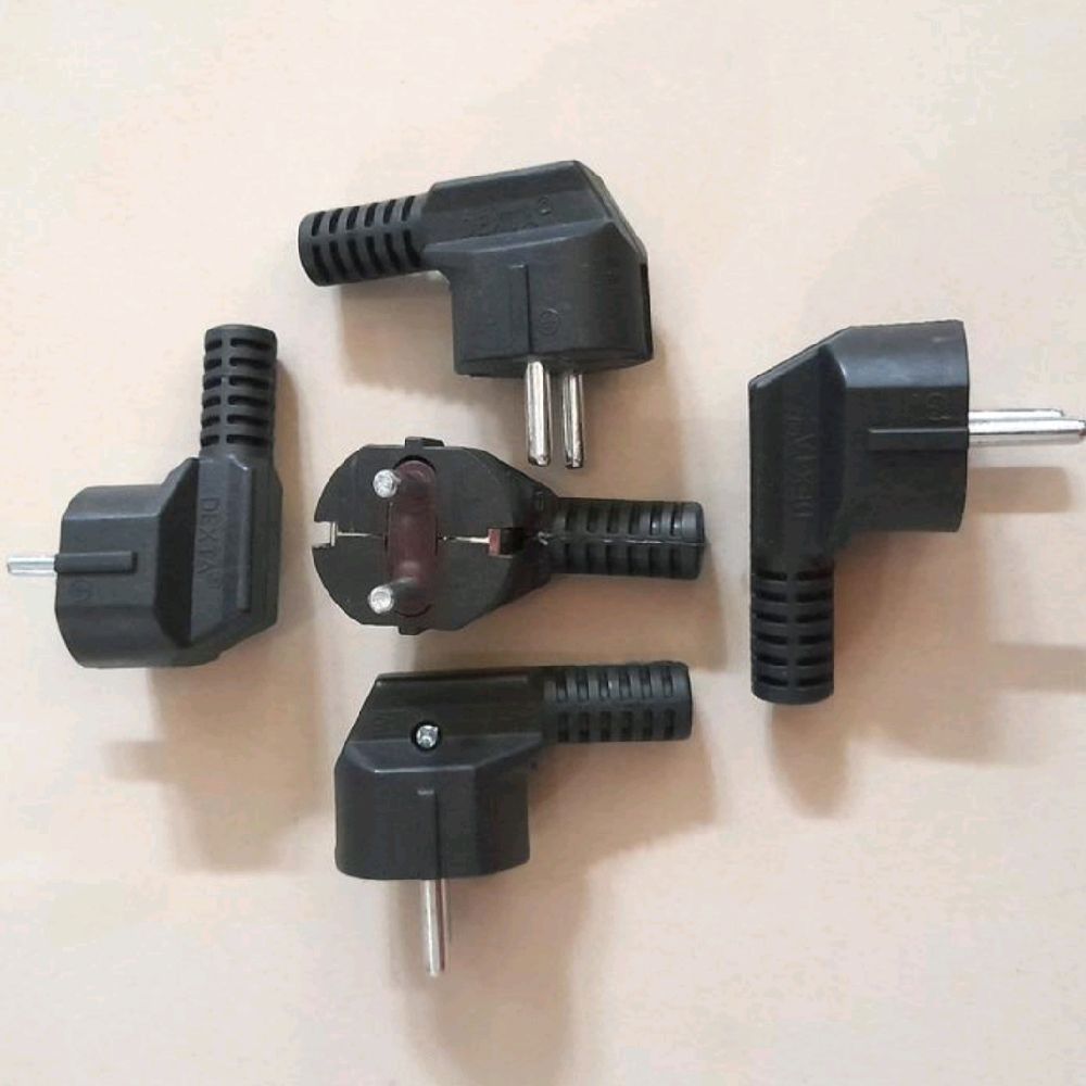 Steker Arde bengkok Steker colokan listrik L ARDE / steker Arde bengkok warna hitam dan putih dijual