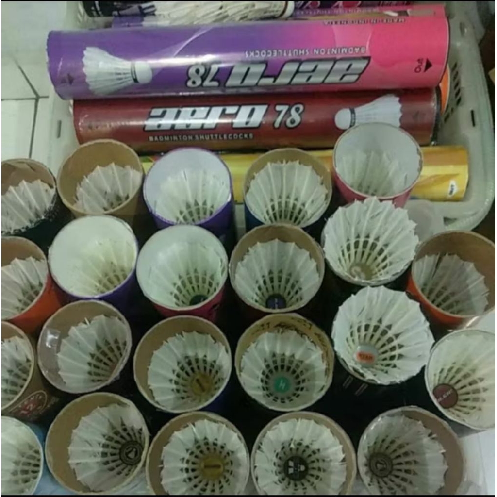Shuttlecock bekas sortiran bola bekas 80%