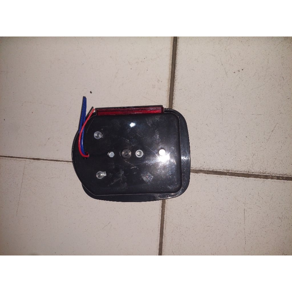 lampu stop CJ7