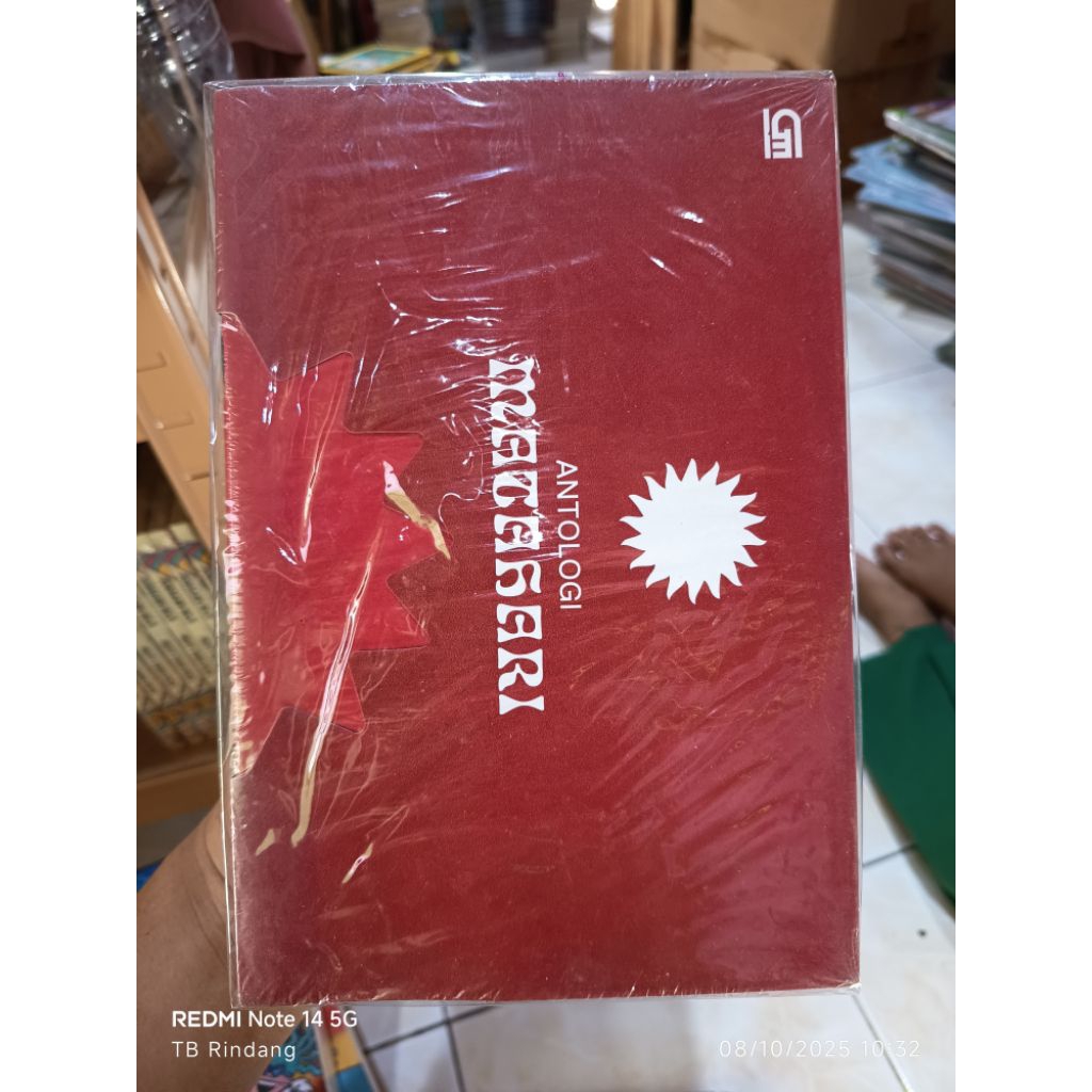 ANTOLOGI MATAHARI. SUN EATER, FEAST, HINDIA, ALDRIAN RISJAD, MOTHERN, AGATHA PRICILLA. kumpulan ceri