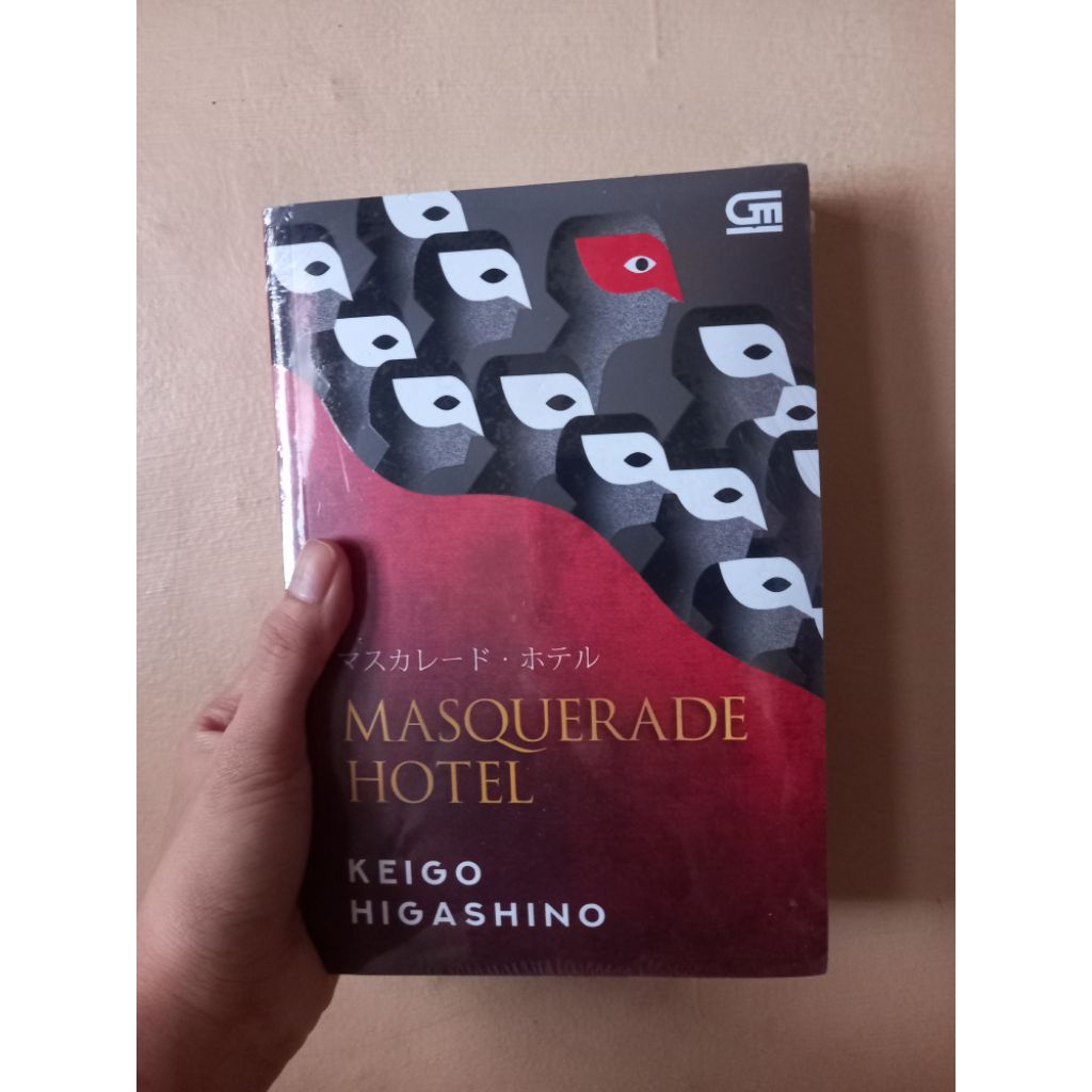 MASQUERADE HOTEL - KEIGO HIGASHINO
