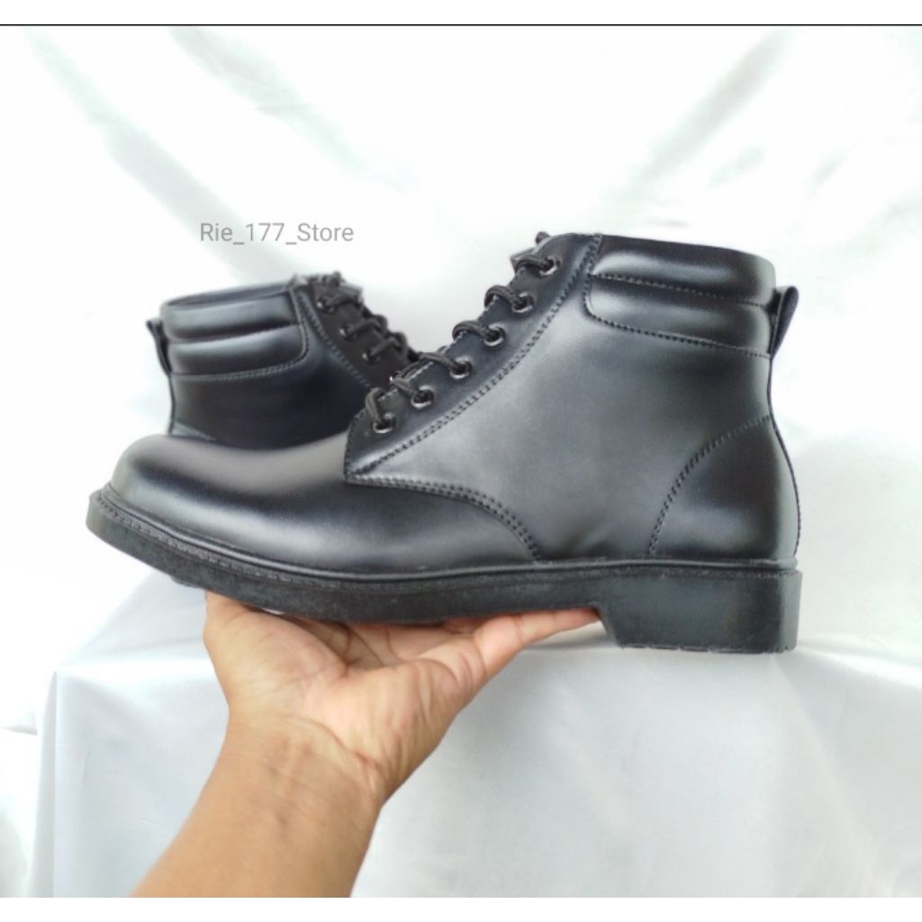 sepatu pdh pria formal b18,untuk polisi-tni polri satpam guru.mingkilap dan doff