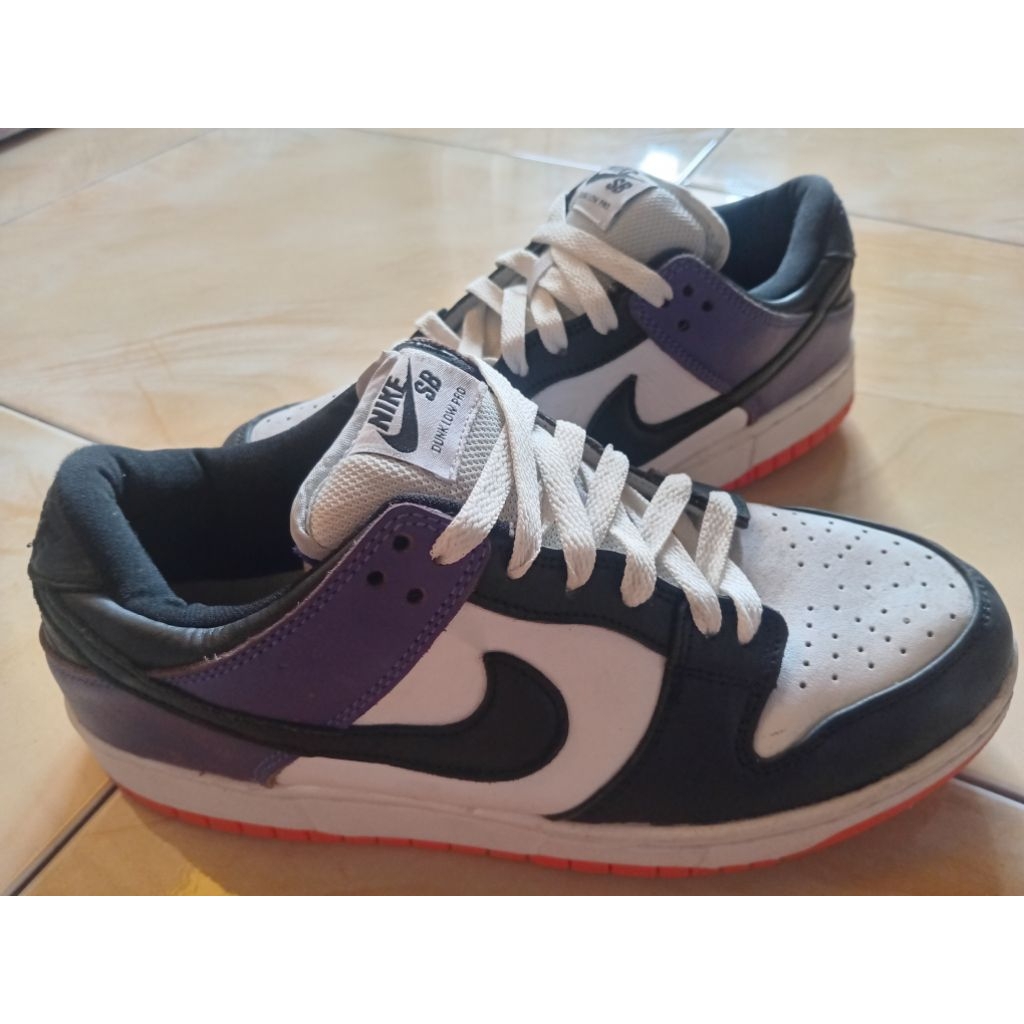 Sepatu NIKE SB Dunk Low Court Purple