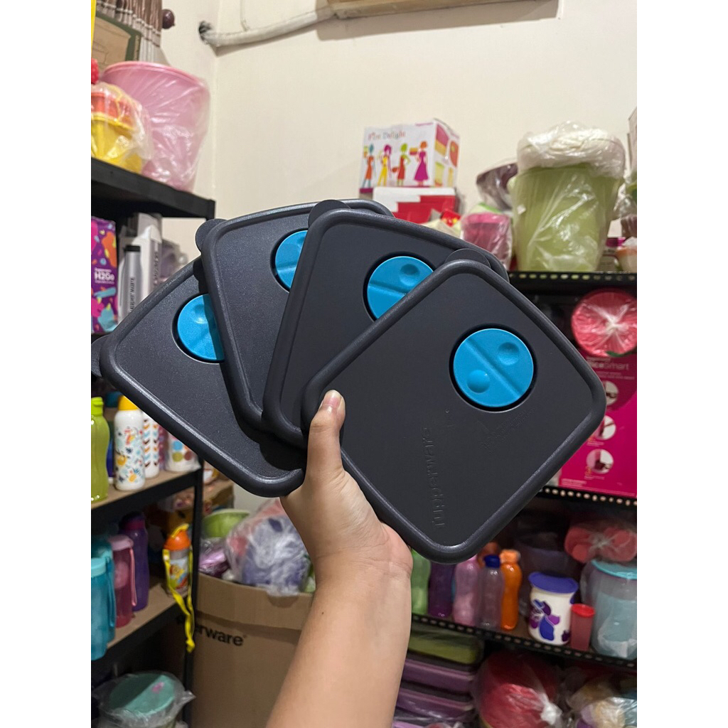 TUTUP XTREME MEAL BOX TUPPERWARE