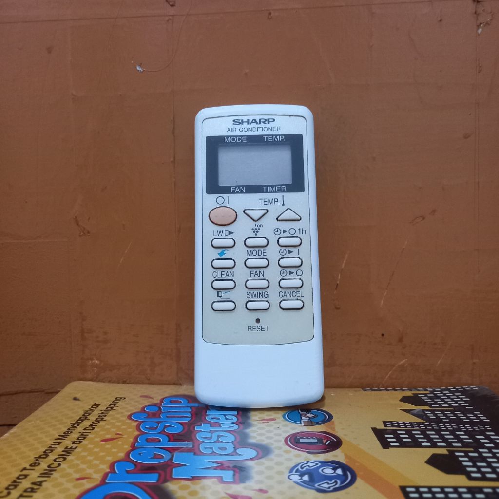 REMOTE AC SHARP SERI CRMC-A790JBEZ ORIGINAL