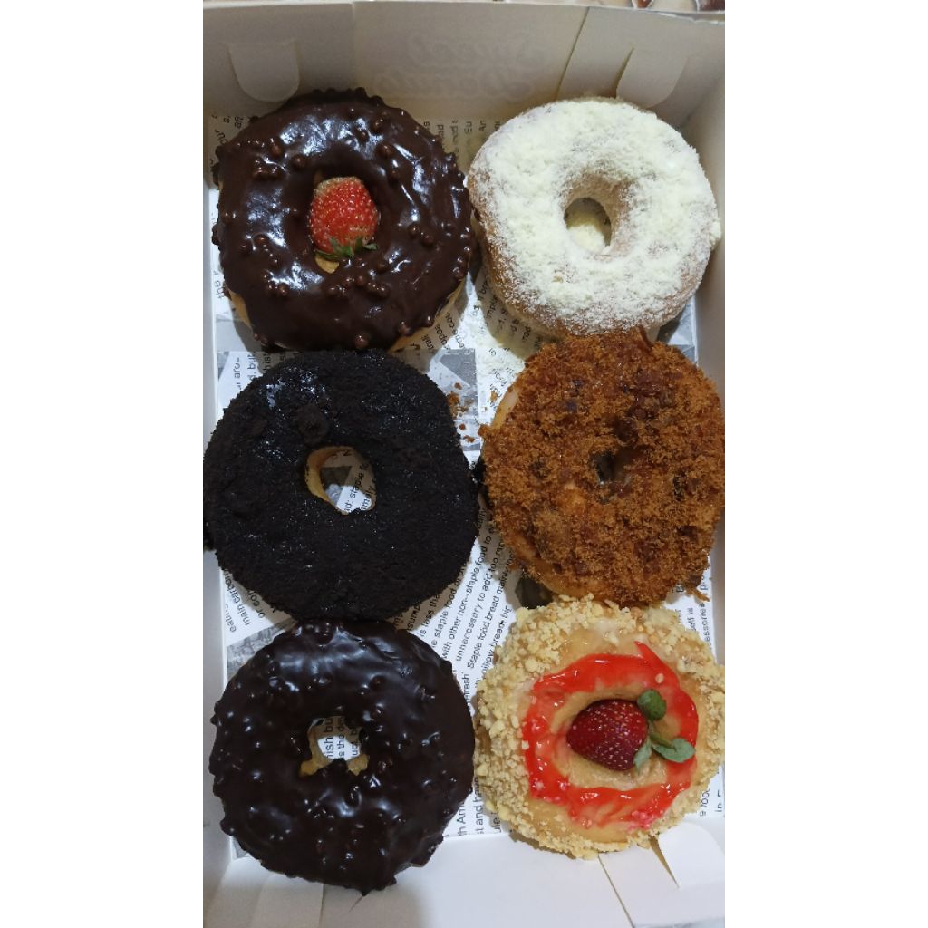 Donat kentang bebas pilih varian rasa dan toping