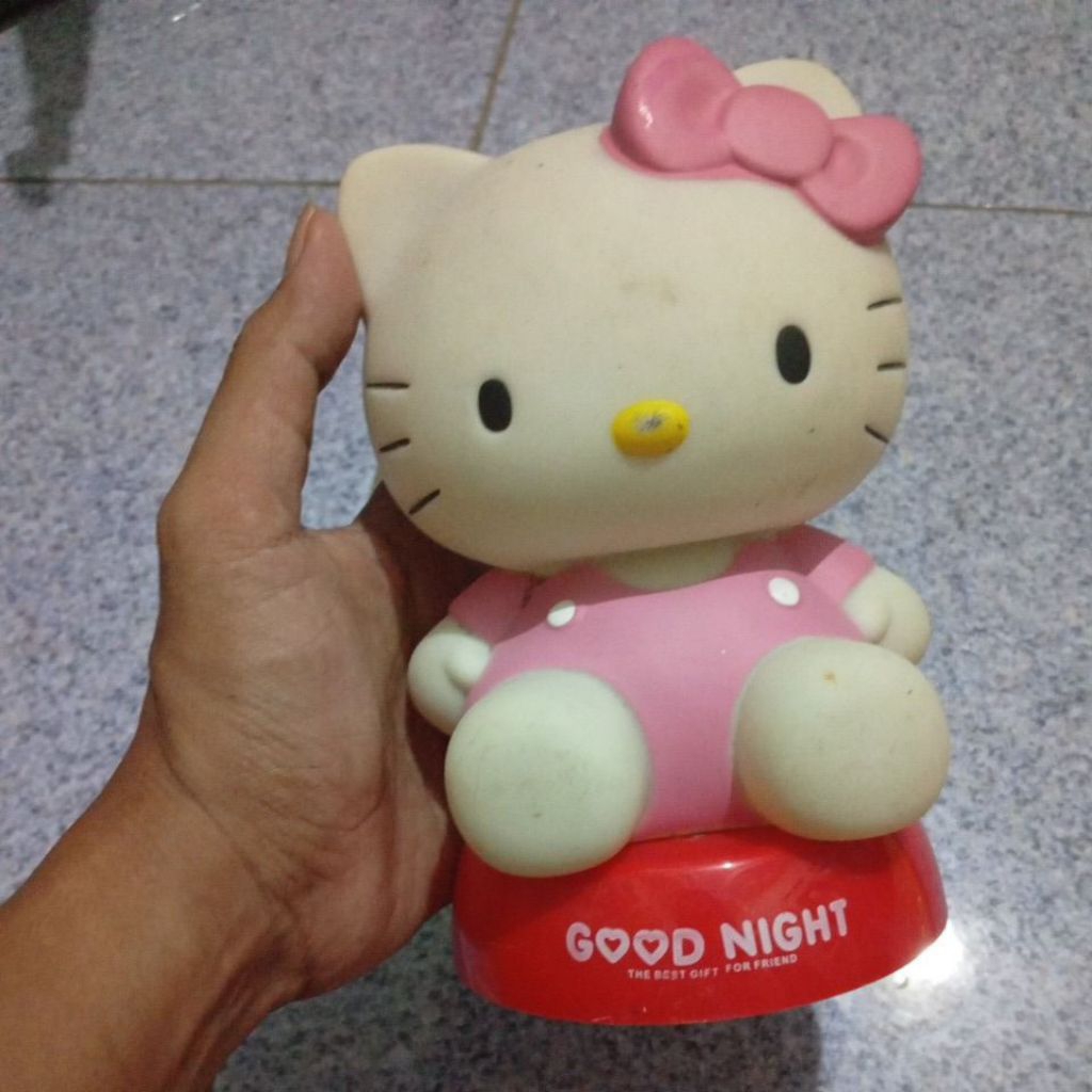 Figure Good Night Hello Kitty Coin Bank Celengan