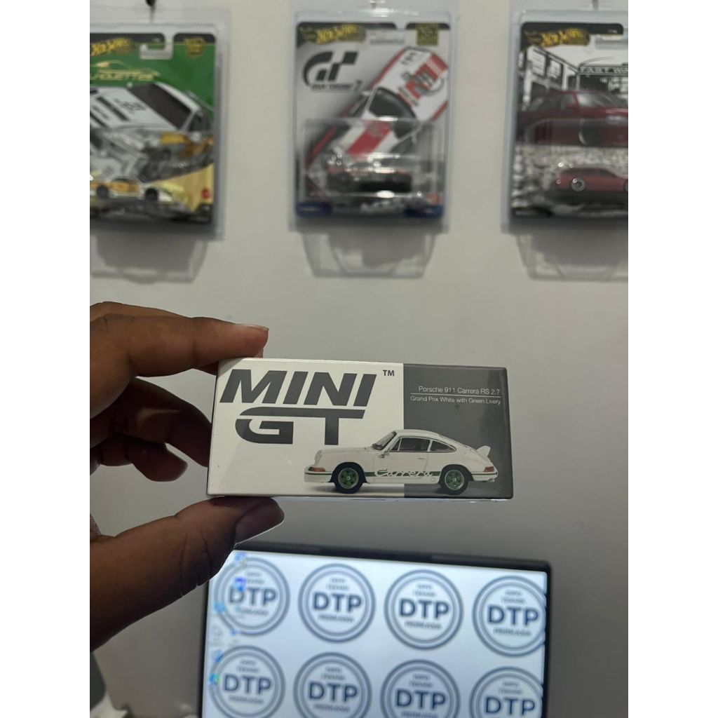 MINI GT PORSCHE 911 CARRERA