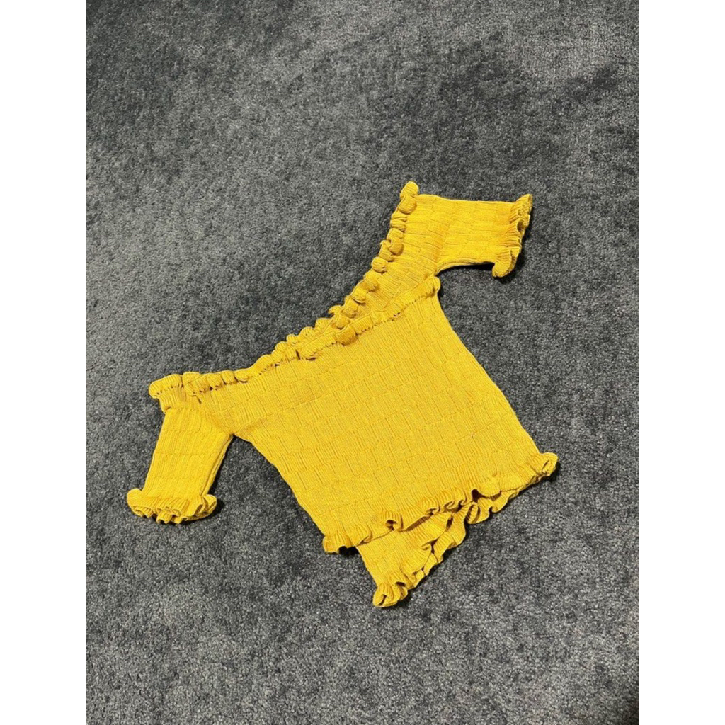 Atasan sabrina silang croptop kuning mustard