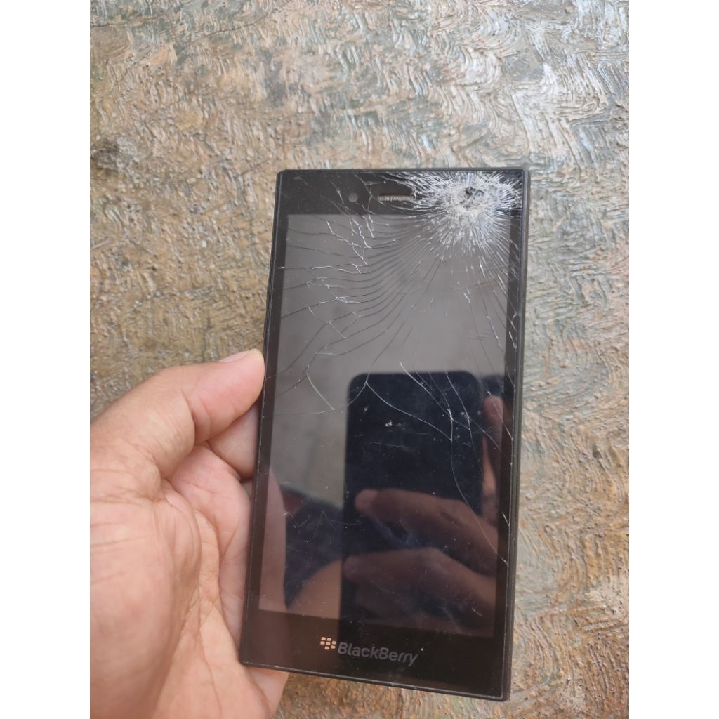 hp blackberry anggap mati sesuai digambar