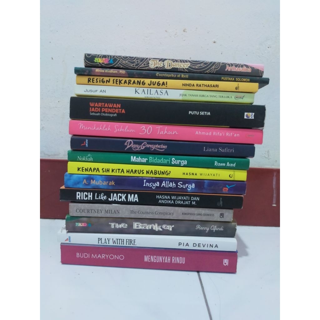 Buku bekas Original/preloved buku original/novel bekas