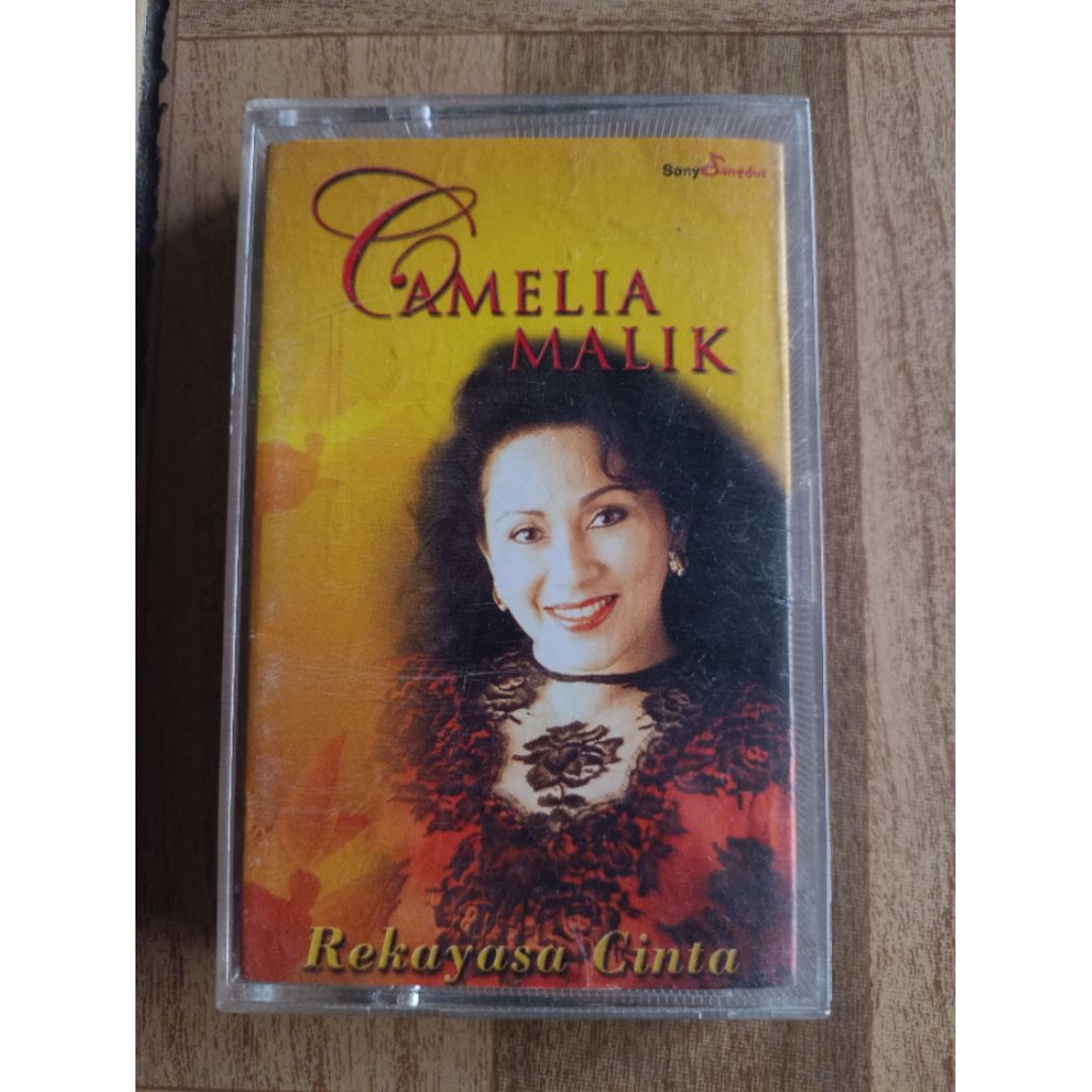 kaset pita CAMELIA MALIK "rekayasa cinta"