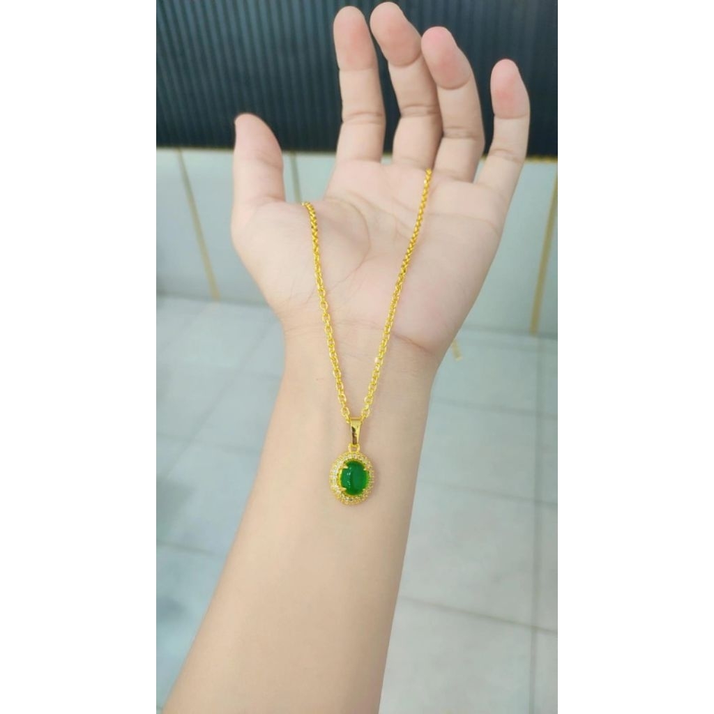 kalung + liontin batu hijau full mata keliling