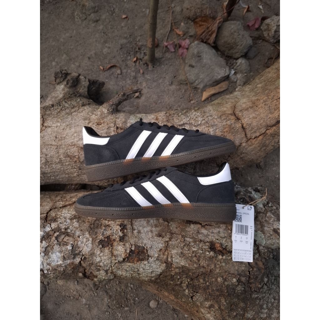 Adidas Spezial Black White