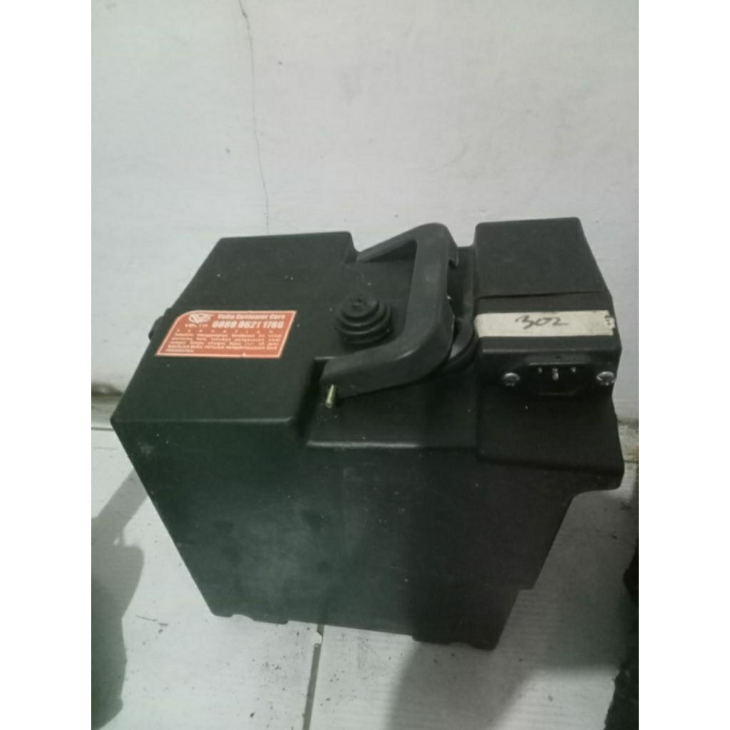 Box baterai / Aki / accu sepeda motor listrik Volta 302