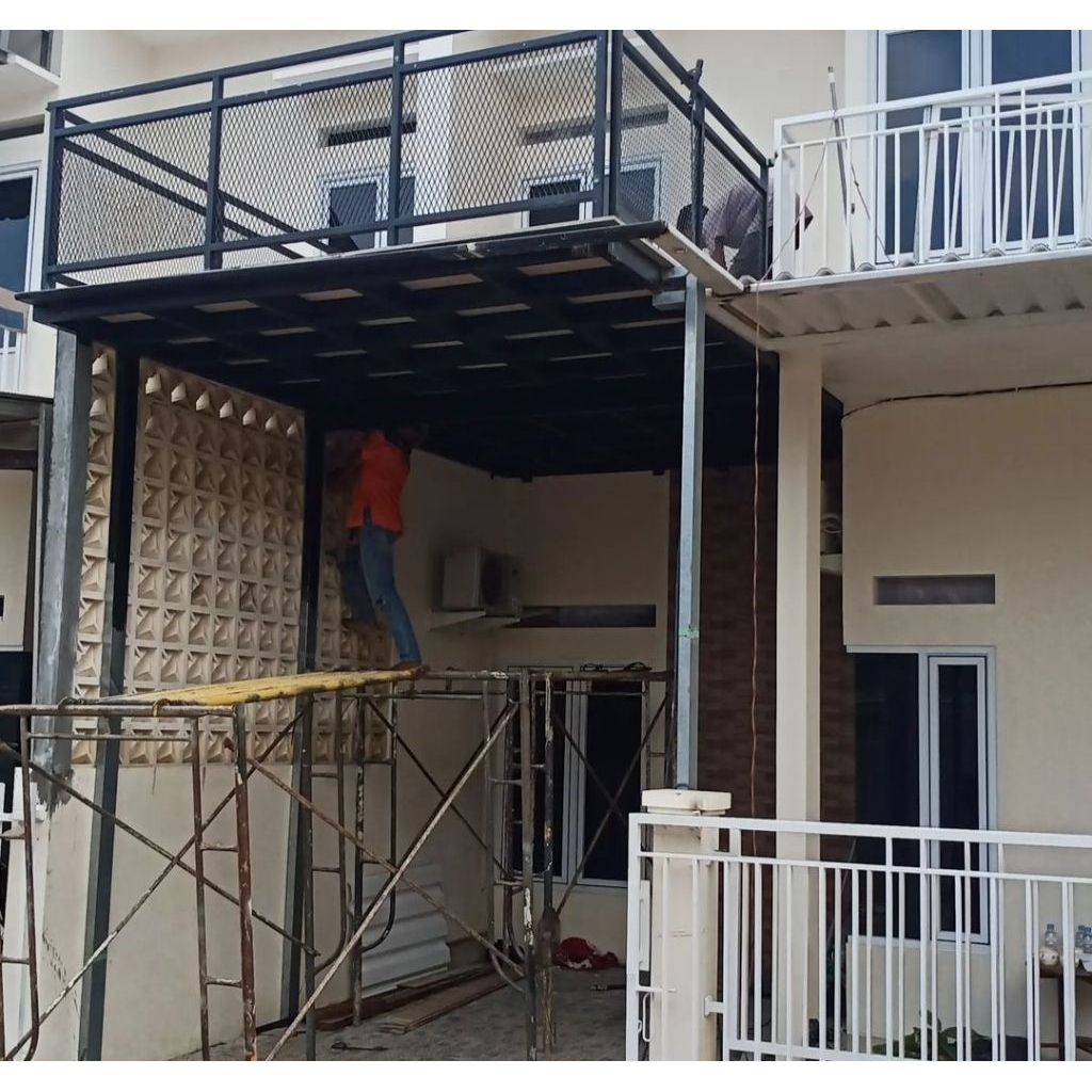 Kanopi Balkon Mezzanine