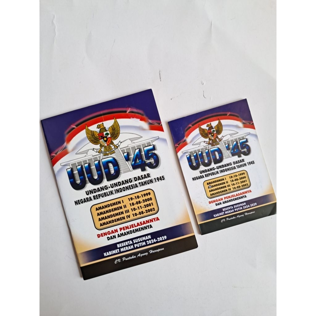 buku UUD 1945 undang-undang dasar kecil dan besar
