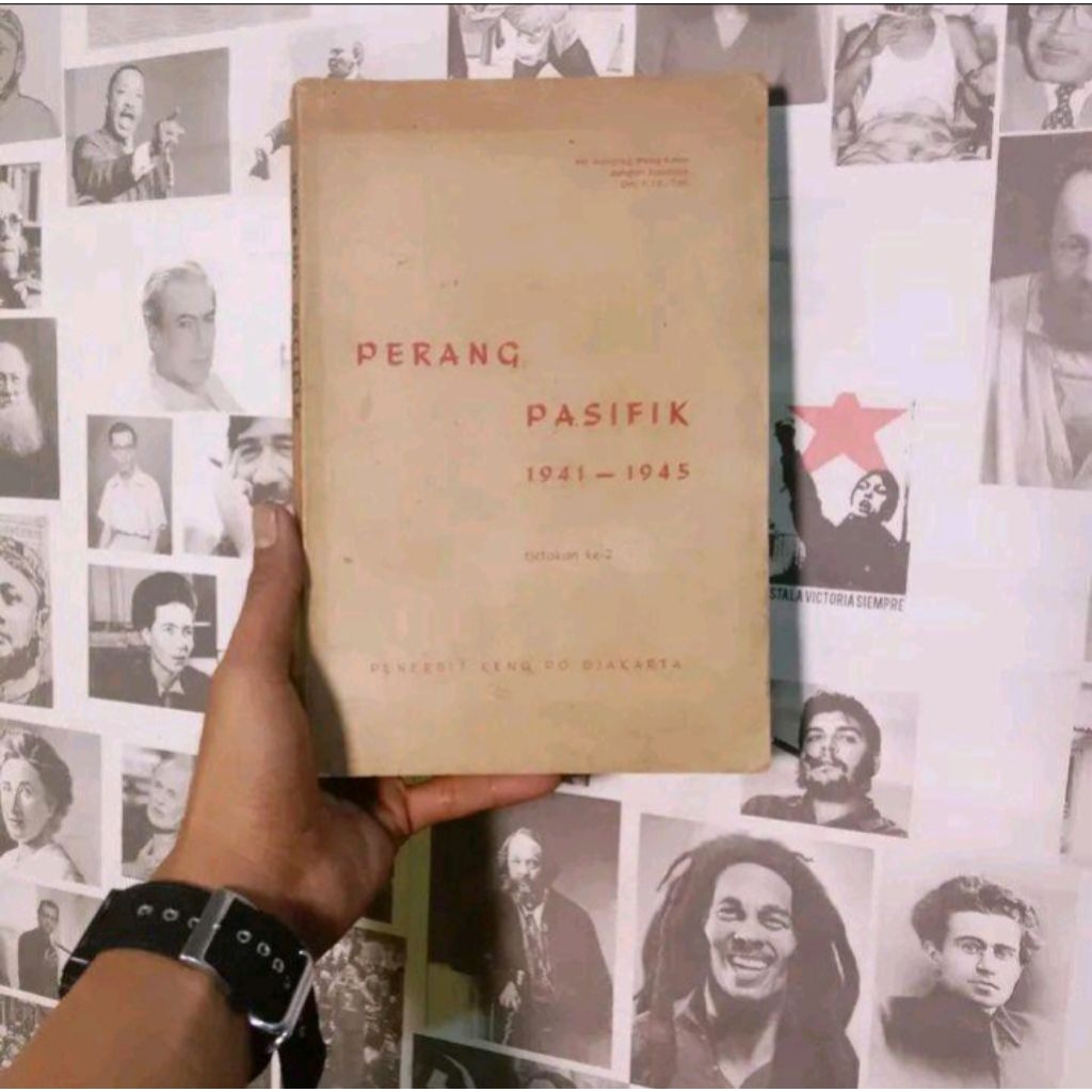 P.K. Ojong: Hidup sederhana, Berpikir Mulia | Kompasiana | Perang Pasifik 1941-1945 | Perang Eropa |