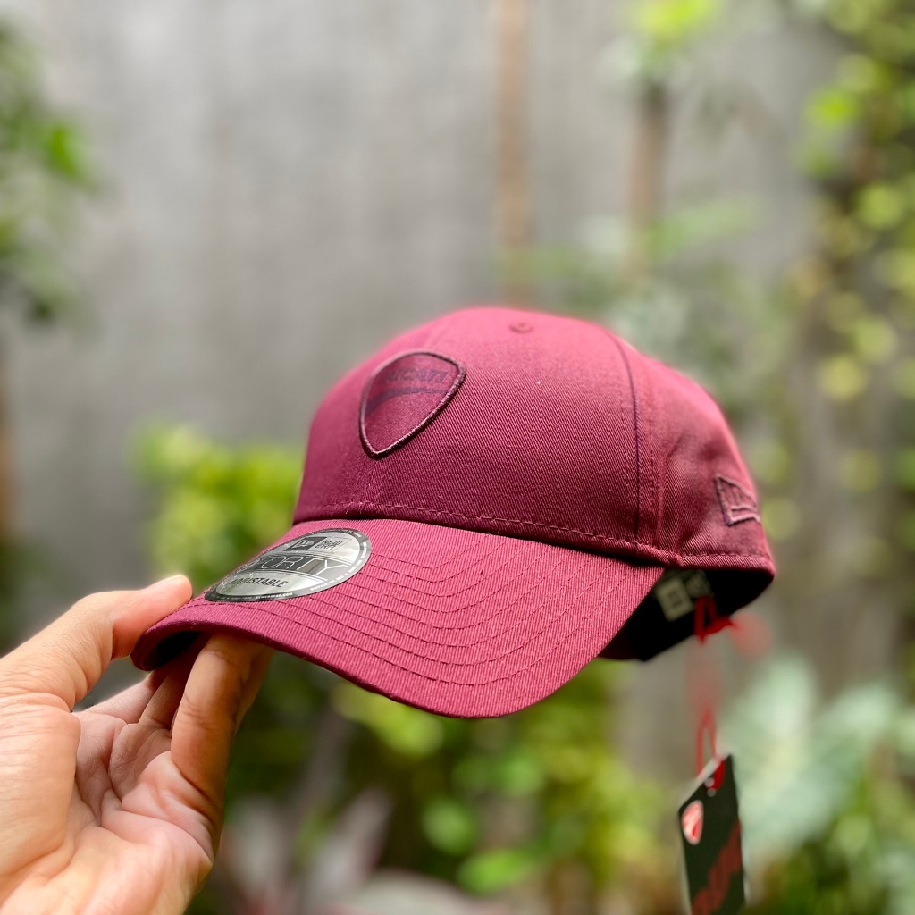 Topi Ducati Seasonal 9Forty Cap Adults Royal Maroon, MotoGP Original NEW ERA – BRAND NEW – Marc Marq