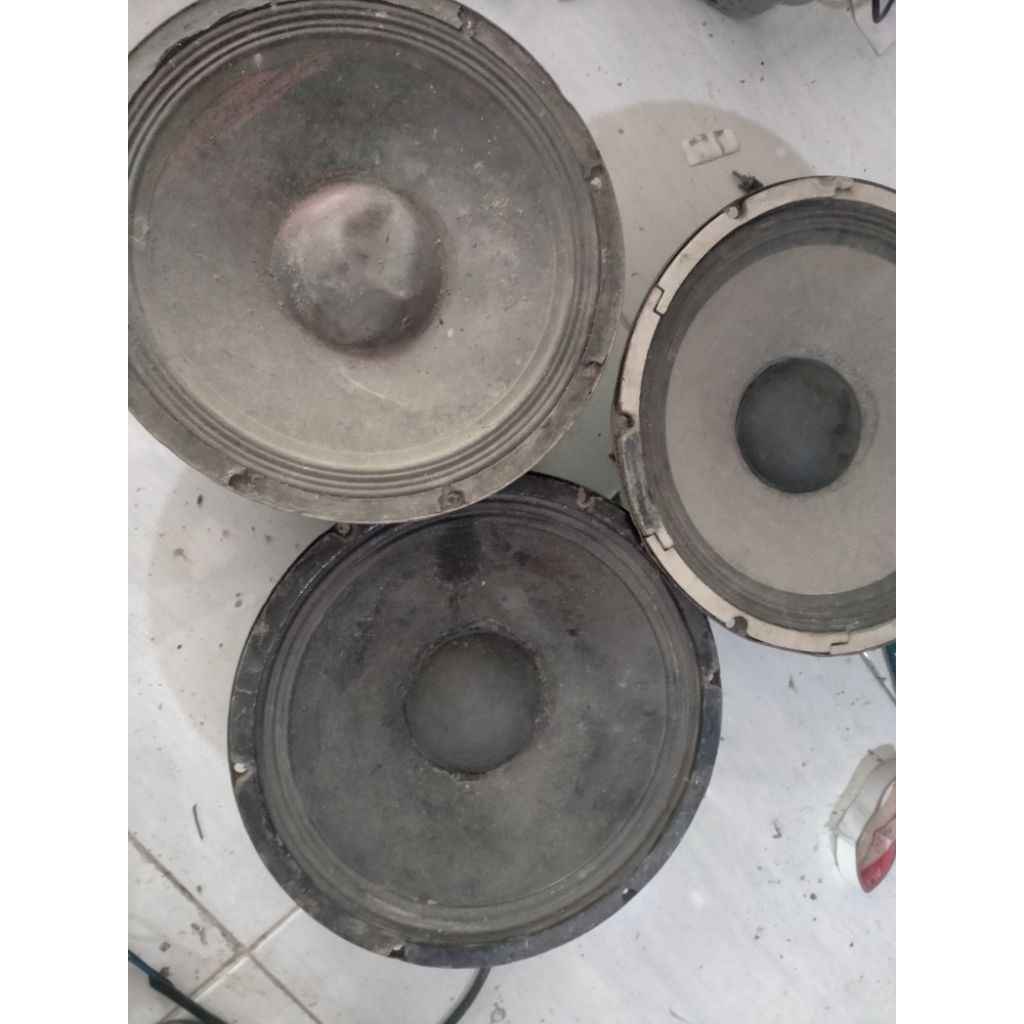 speker speaker 12 inch bekas normal