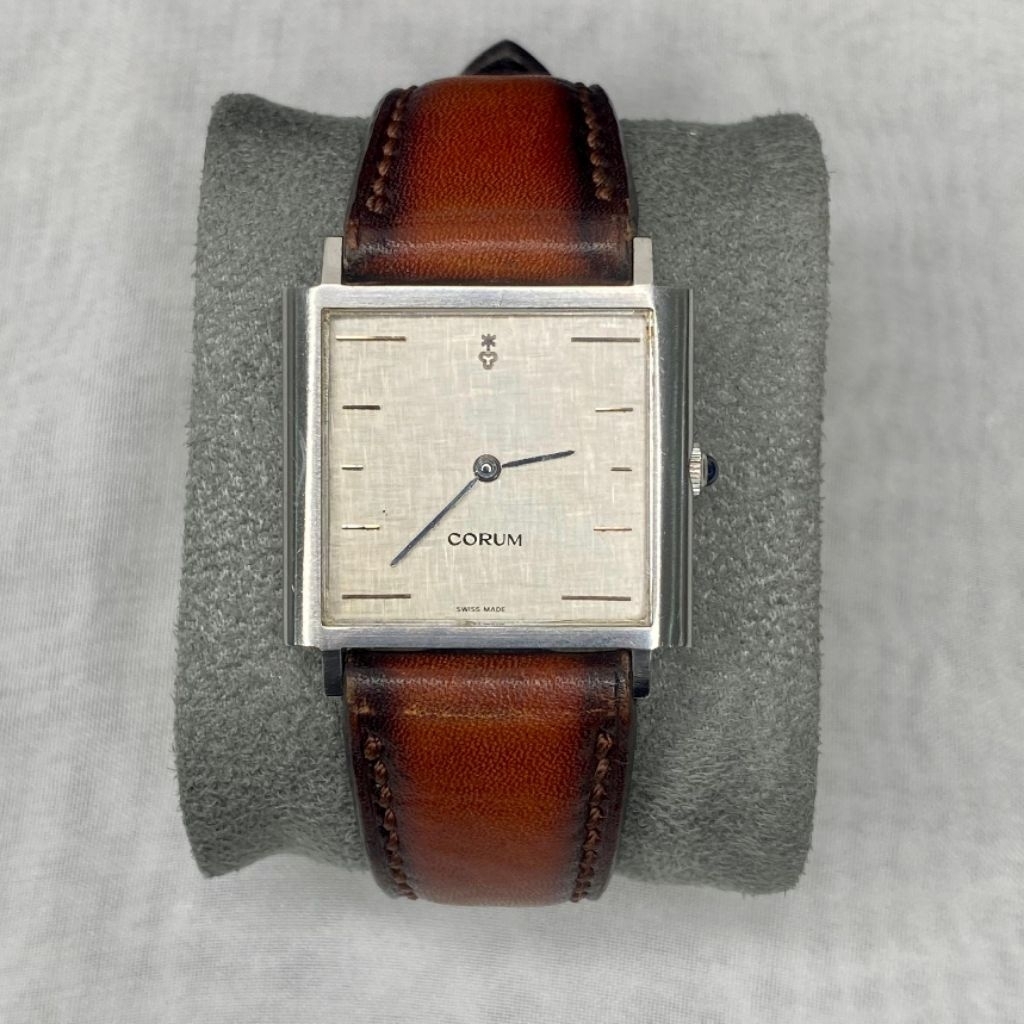Corum Square 57155 Gray Dial Hand WINDING Vintage Watch 1970
