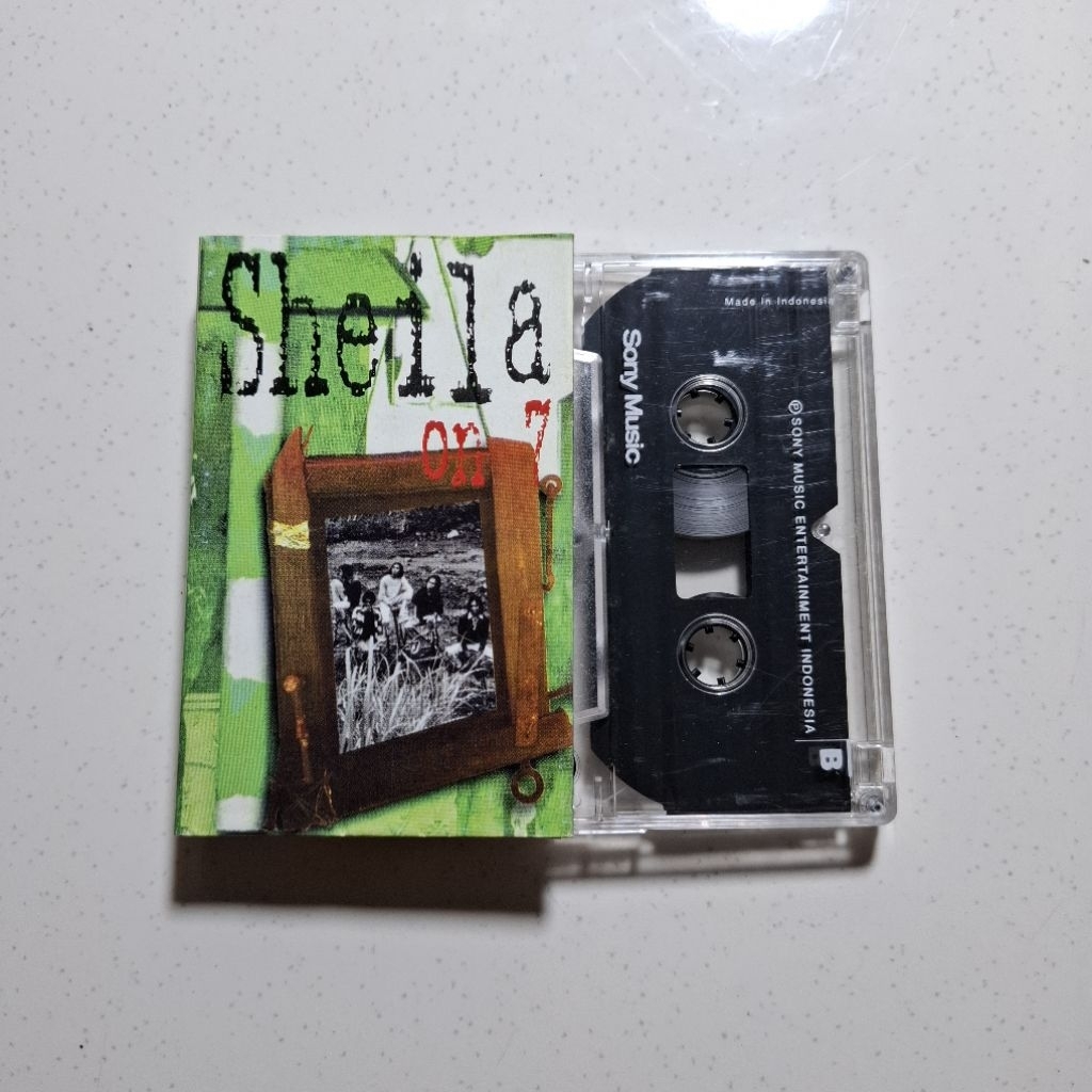 Kaset Pita Musik Sheila On 7 - Self Titled Album Pertama