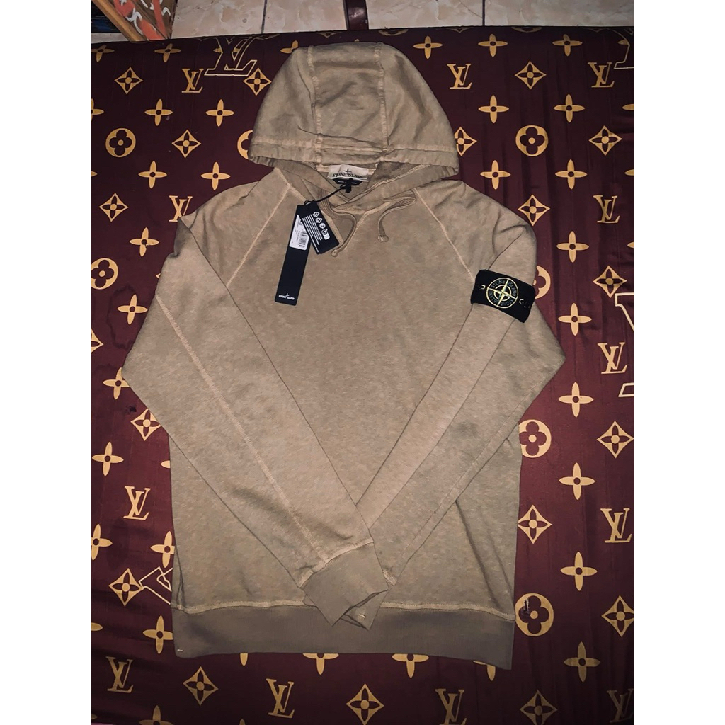 hd stone island x bnwt