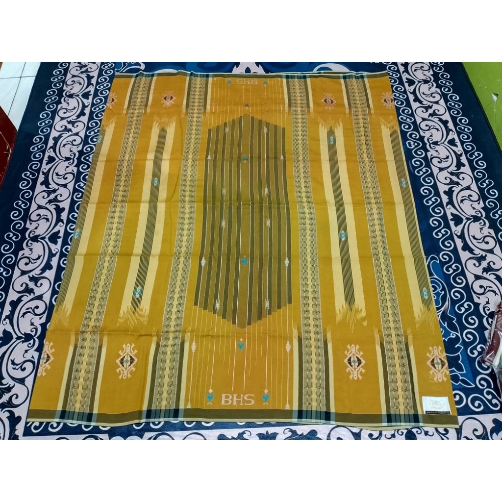 Sarung BHS Seconds FULL SUTRA SGT(Songket Gunung Timbul)  warna Kuning Bosok (lihat Deskripsi)
