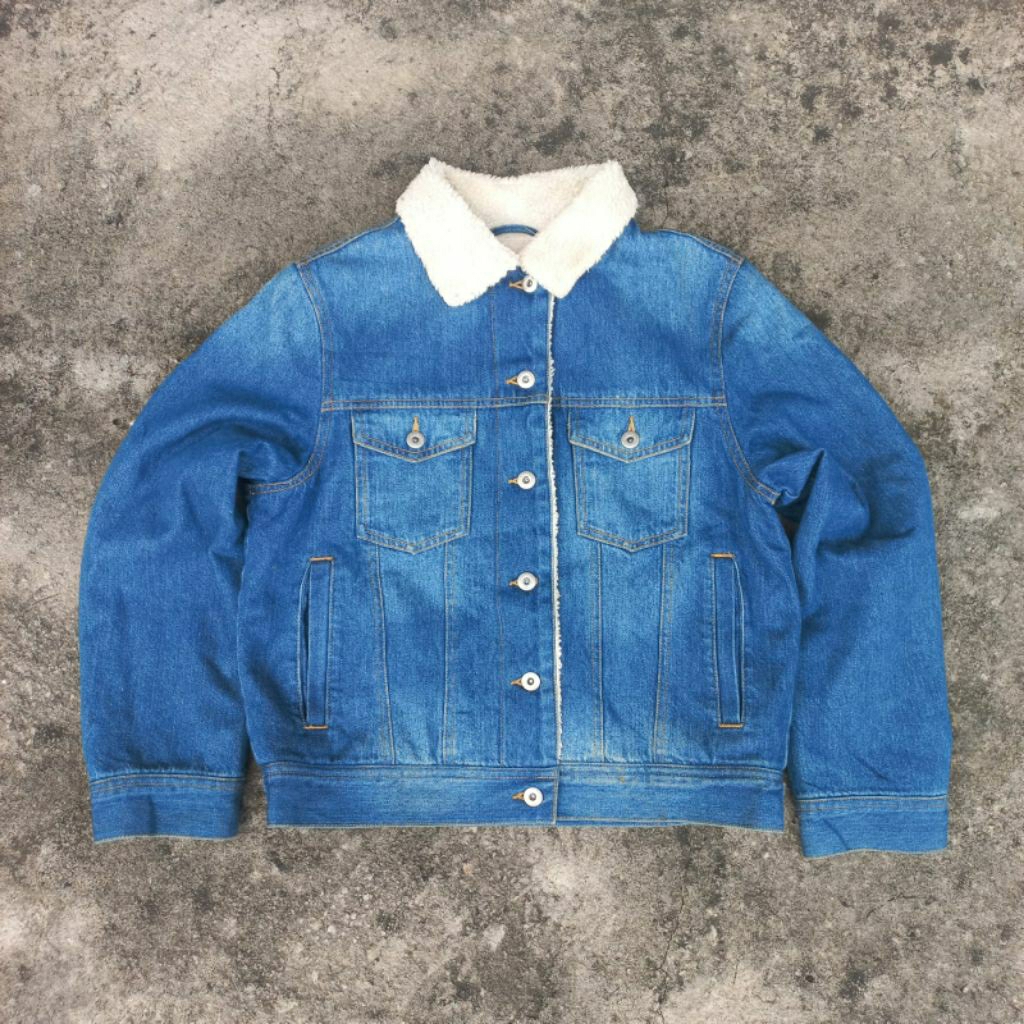 Uniqlo GU Trucker Denim Jeans Sherpa Jacket