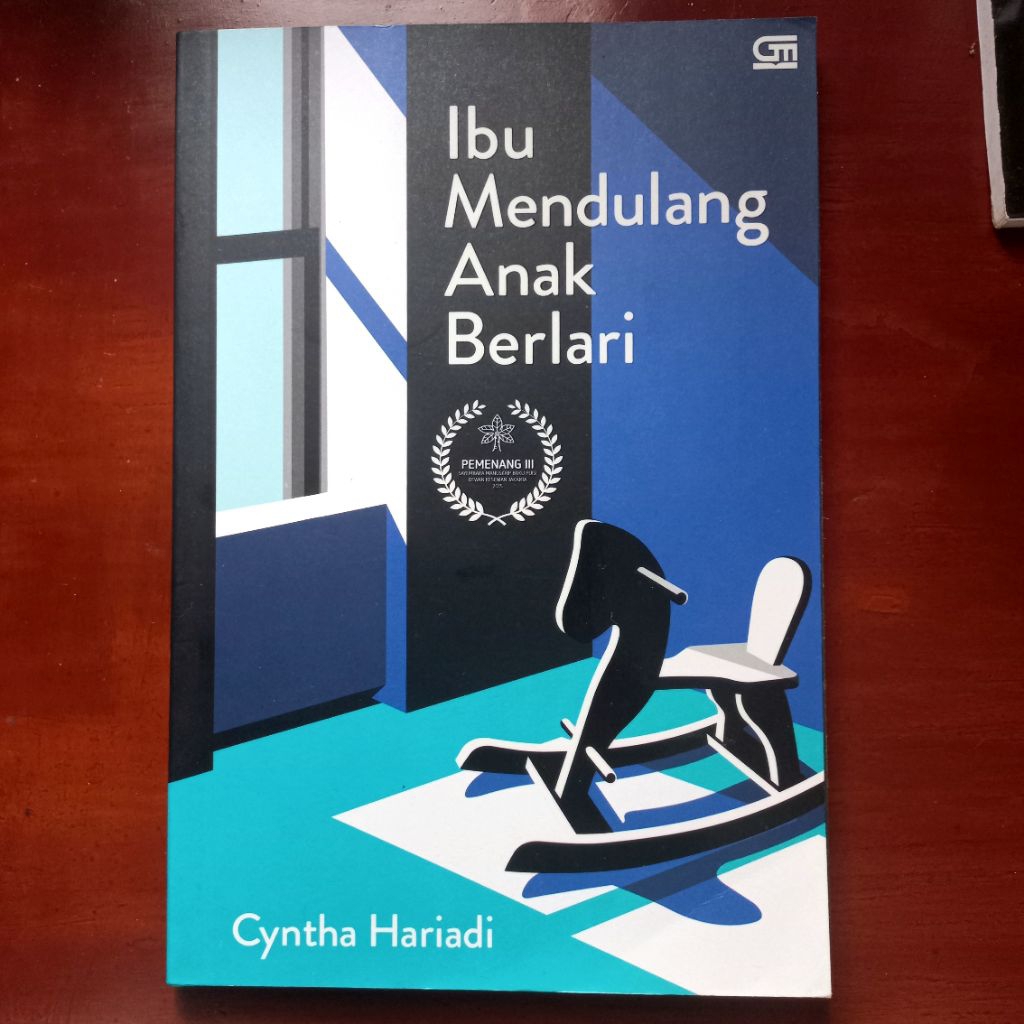 Preloved Antologi Puisi Ibu Mendulang Anak Berlari by Cyntha Hariadi