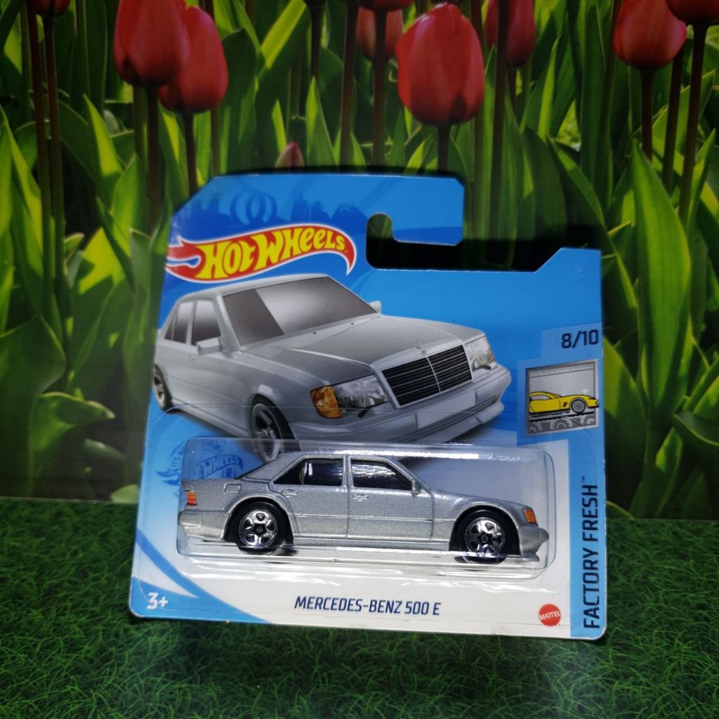 HOTWHEELS MERCEDES-BENZ 500 E SILVER SHORT CARD