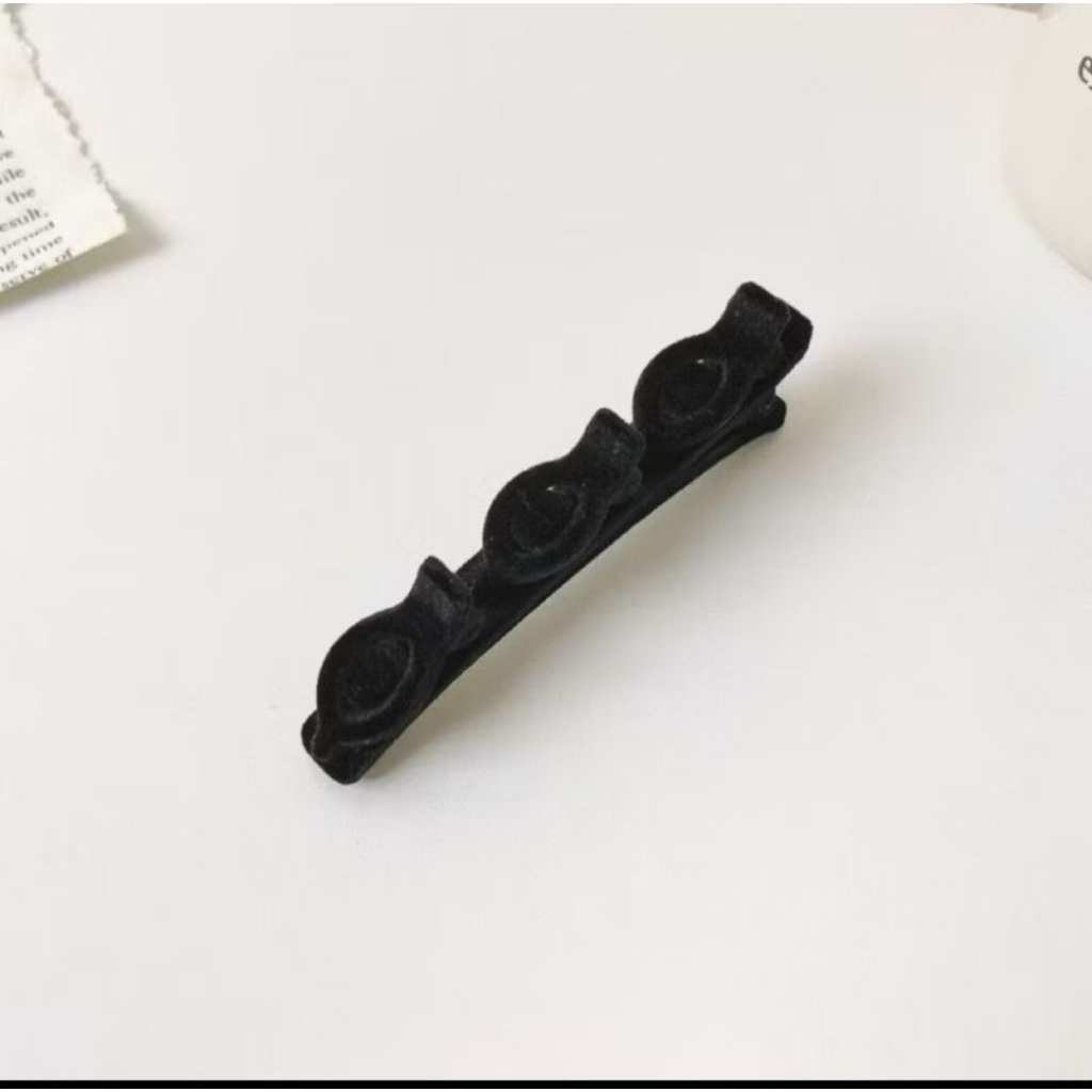 Jepit Poni Klip Hitam