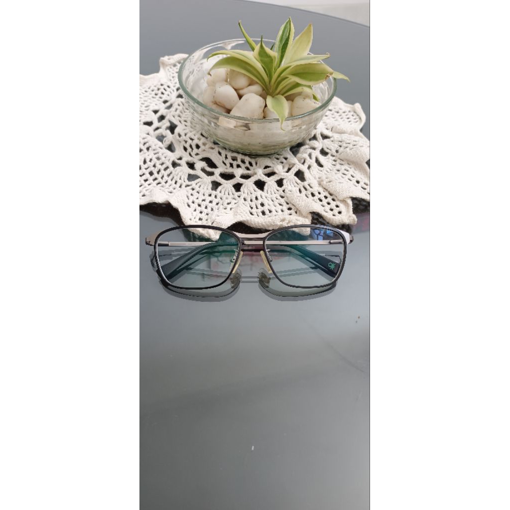 Preloved Frame Kacamata Benetton